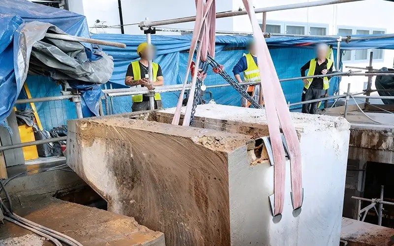 Diamant Vrt Servis- Teplárny Pardubice - Postupné rozebírání turbínového stolu